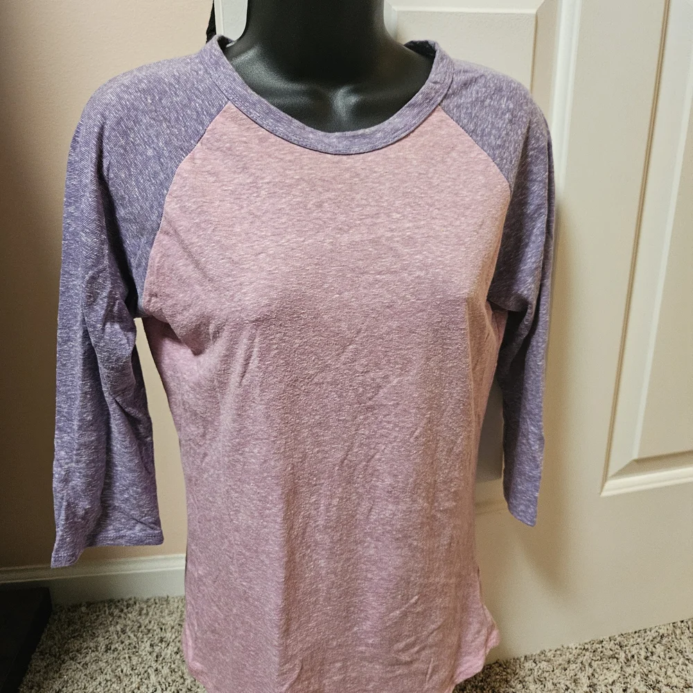 LuLaRoe Randy Purple and Pink 3/4 Sleeve Raglan Tee - Picture 1 of 9